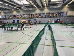 2024-12-14_hallenuberblick_hinten_r